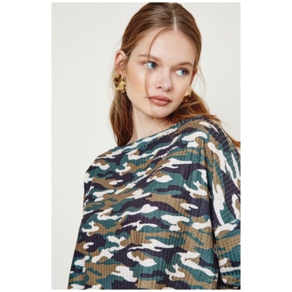 CLEARANCE Green Camo Long Sleeve Waffle Knit Top - Picture 3 of 5